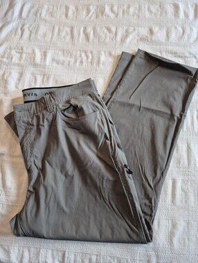 Orvis men's 40 x 30 gray Tech Utility pants, good stretch VGUC